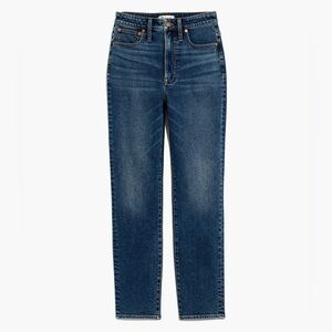 Curvy Perfect Vintage Jean in Arland Wash: Instacozy Edition NC351